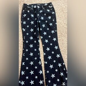 JUDY BLUE star print bell bottom jeans
